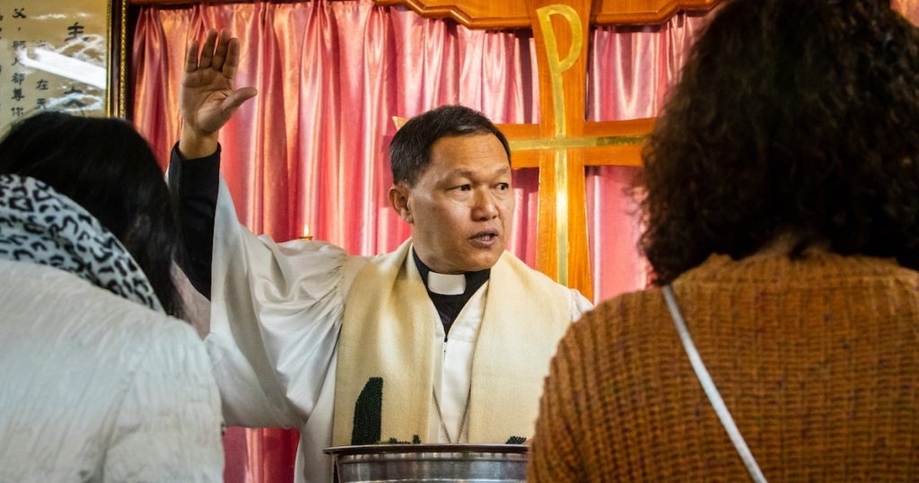 DSC06232_18JH-squashed